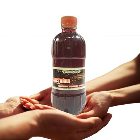 Настойка красных шишек сосны с шишками